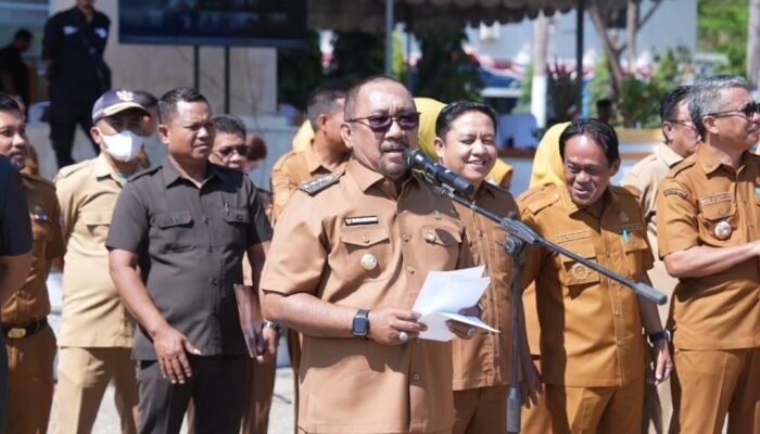 Bupati Bombana Tekankan 2.106 PPPK Paruh Waktu Utamakan Pelayanan Masyarakat